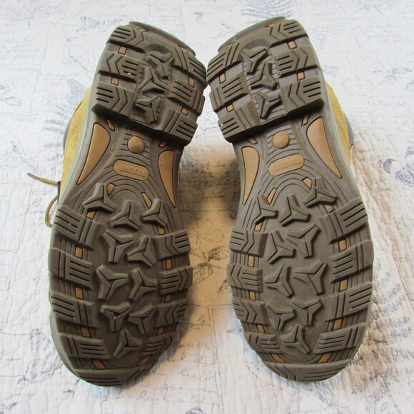 MENS WOLVERINE LEATHER BOOTS- 6\